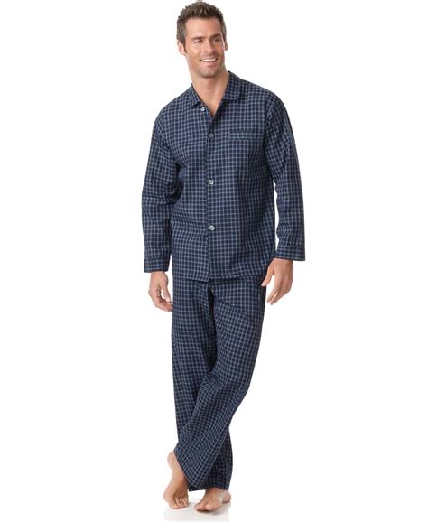 dave jones pyjamas for men.